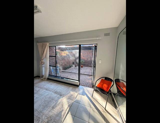 3 BEDROOM PROPERTY TO RENT IN WINDSOR EAST